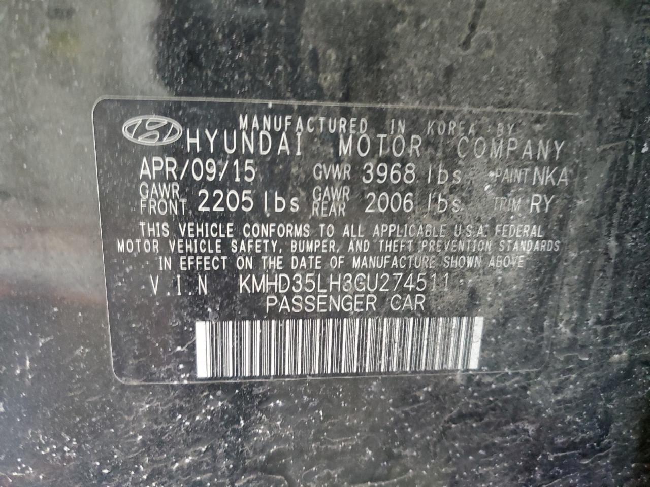 2016 Hyundai Elantra - Image 12
