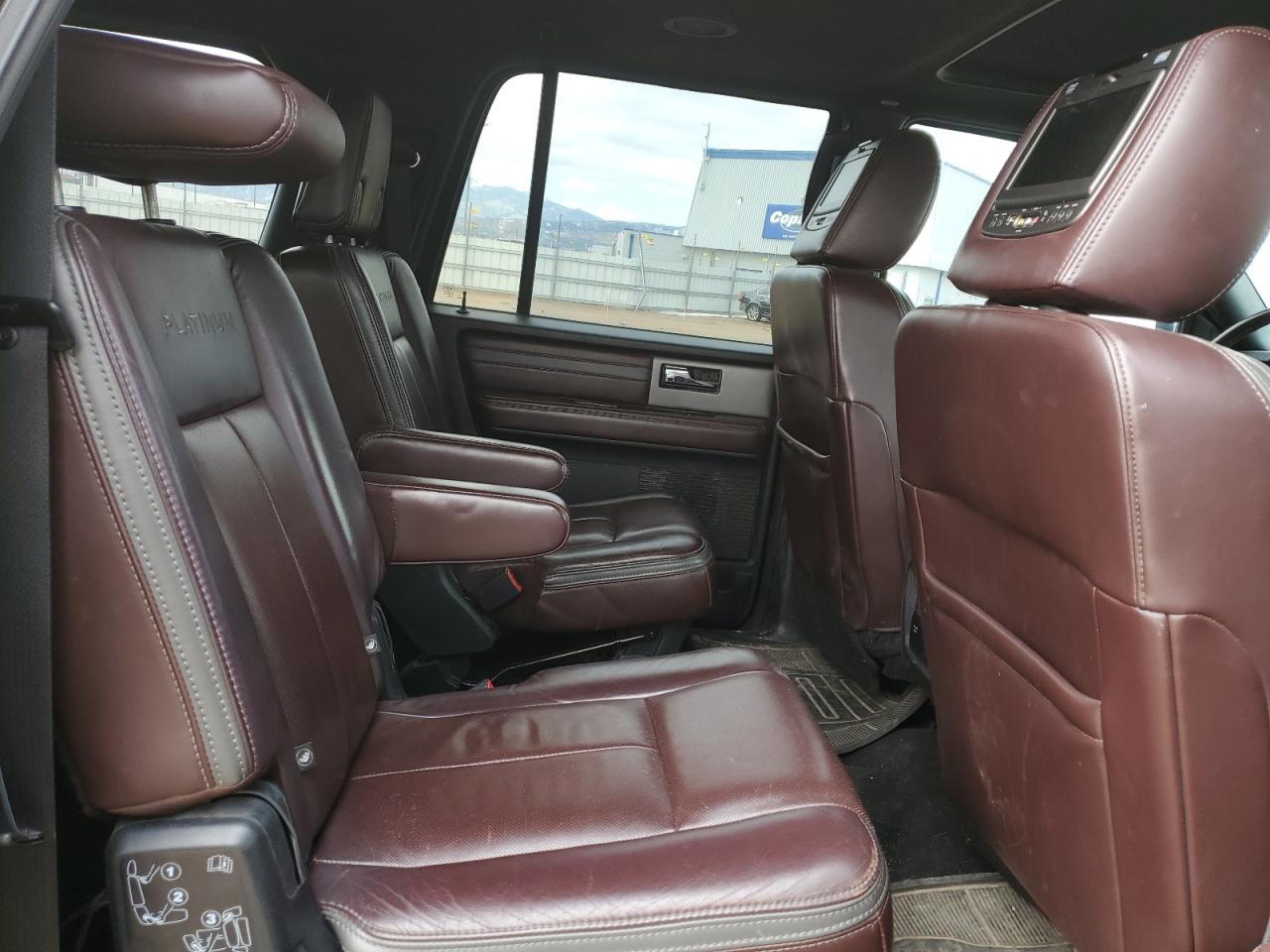 2017 Ford Expedition - Image 11