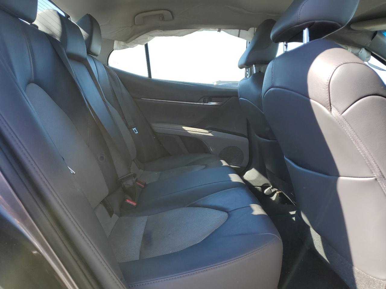 2020 Toyota Camry - Image 11