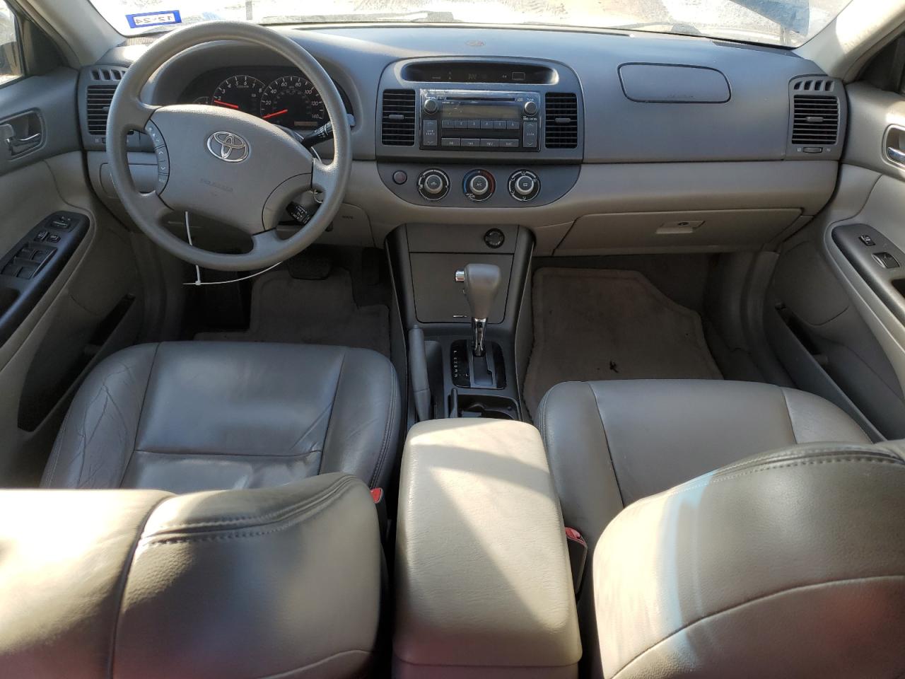 2005 Toyota Camry - Image 8
