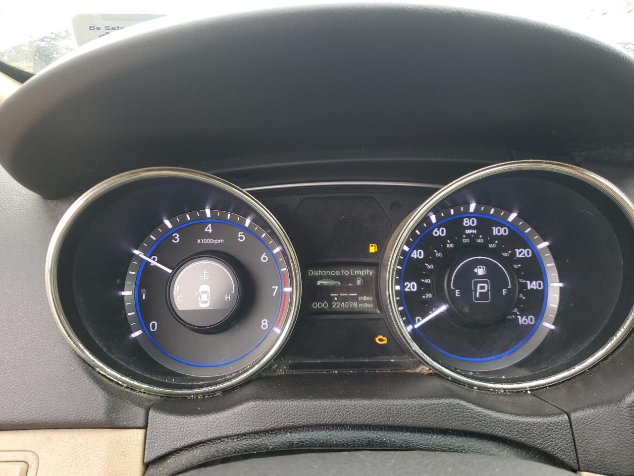 2011 Hyundai Sonata - Image 9