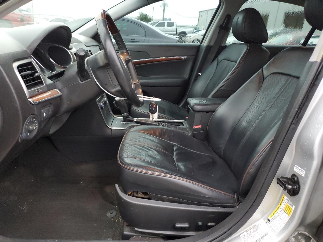 2011 Lincoln MKZ - Image 7