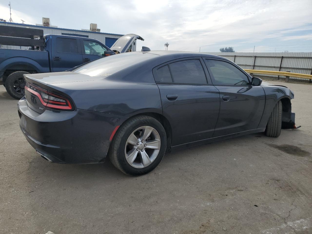 VIN 2C3CDXHG7GH235243 2016 DODGE CHARGER no.3