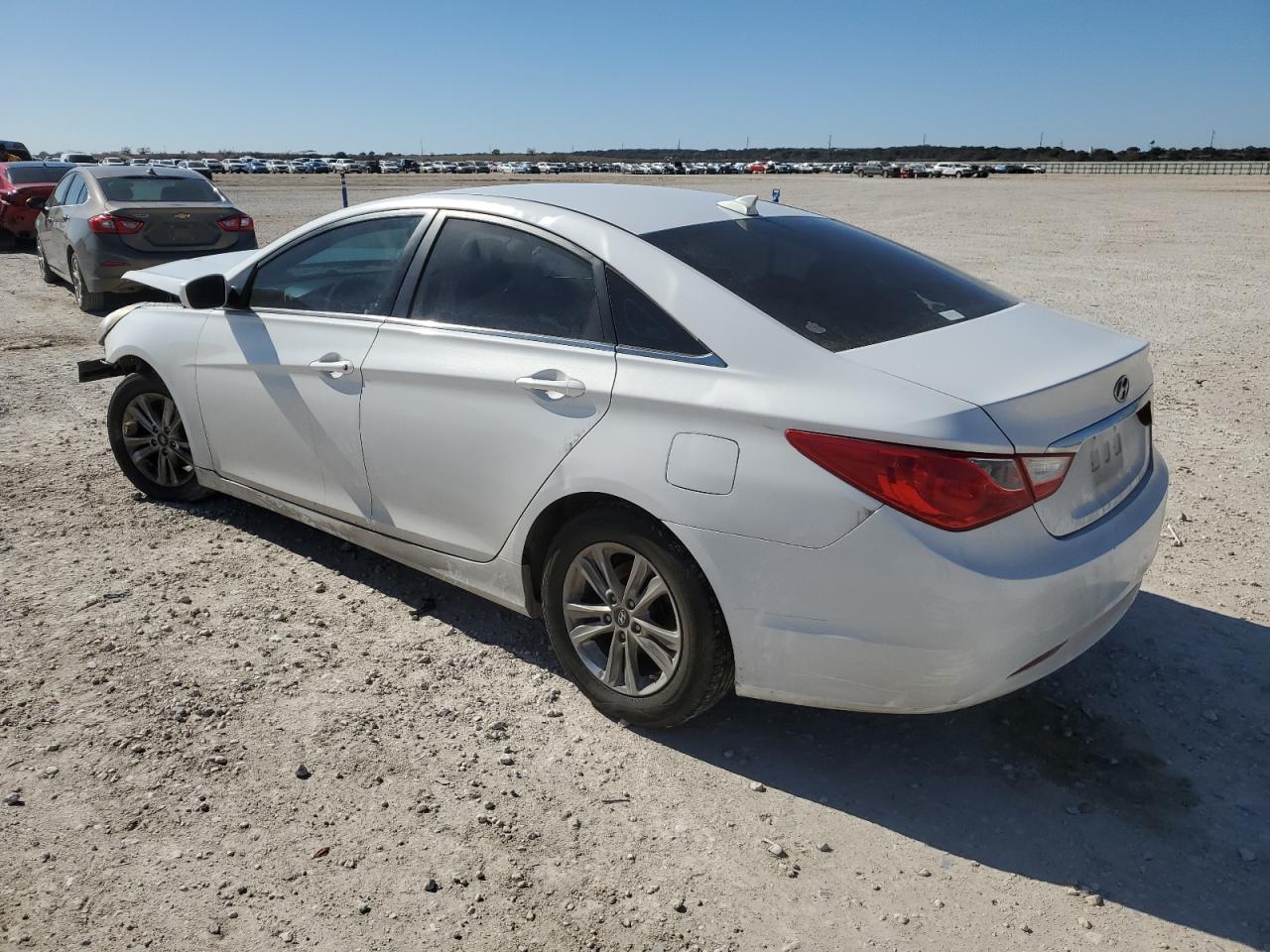 2013 Hyundai Sonata - Image 2