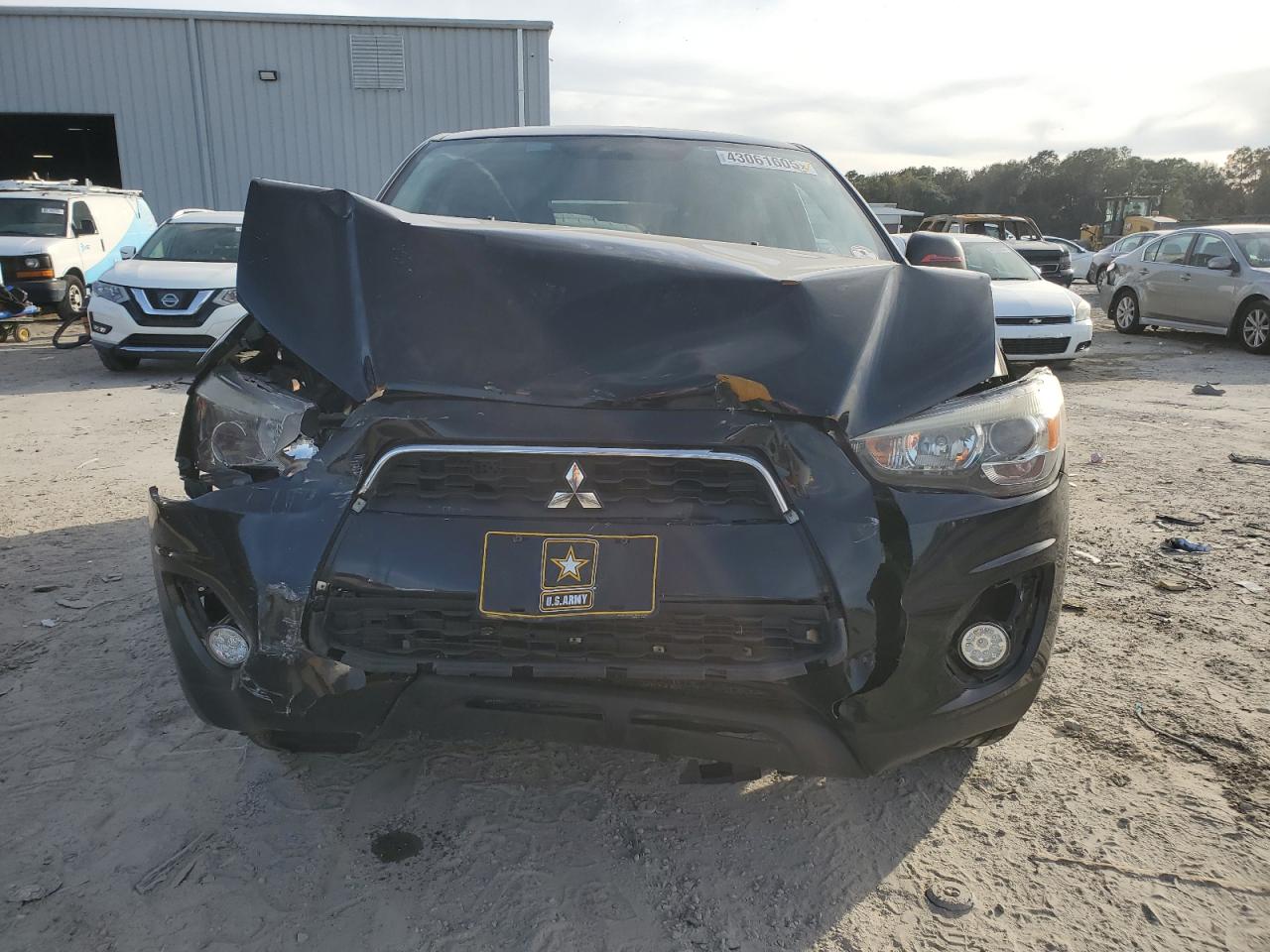 2014 Mitsubishi Outlander - Image 5