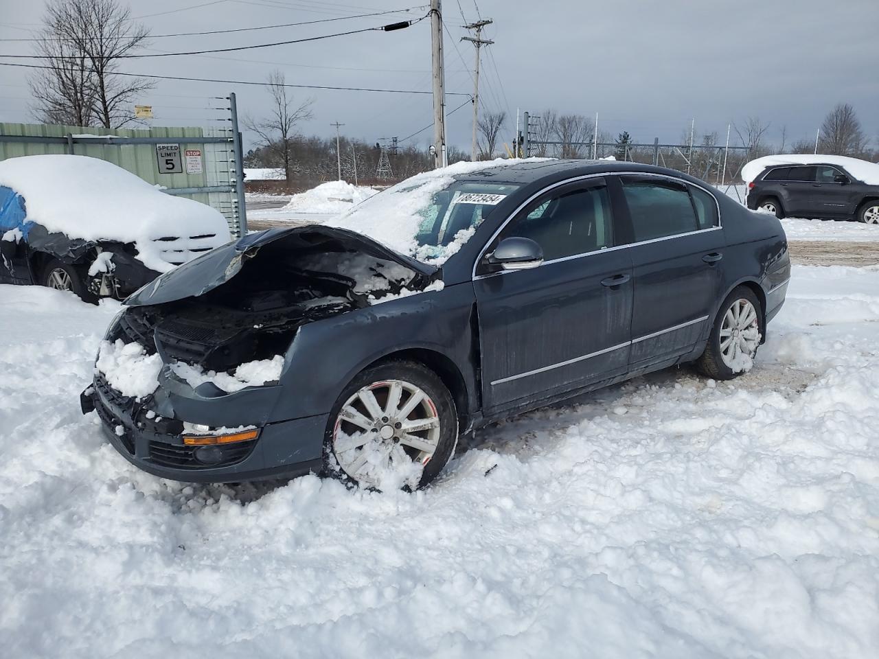 2010 Volkswagen Passat - Image 1
