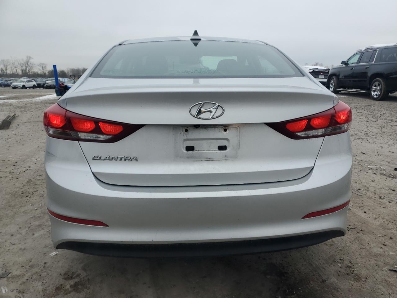 2018 Hyundai Elantra - Image 6