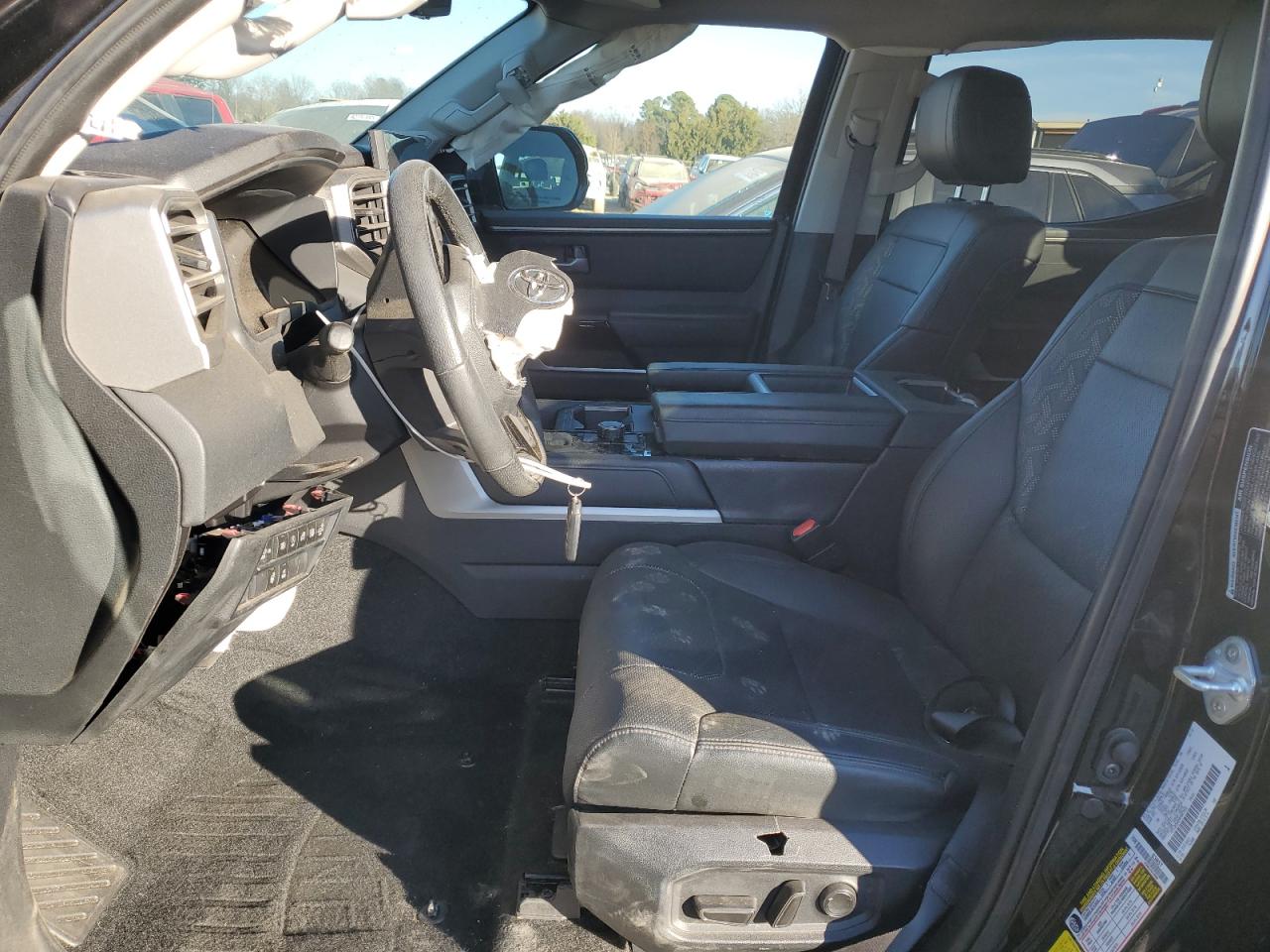 2022 Toyota Tundra - Image 7