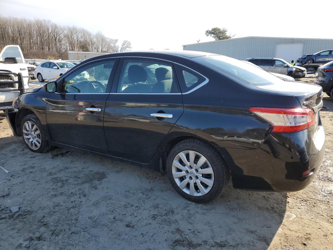 2015 Nissan Sentra - Image 2