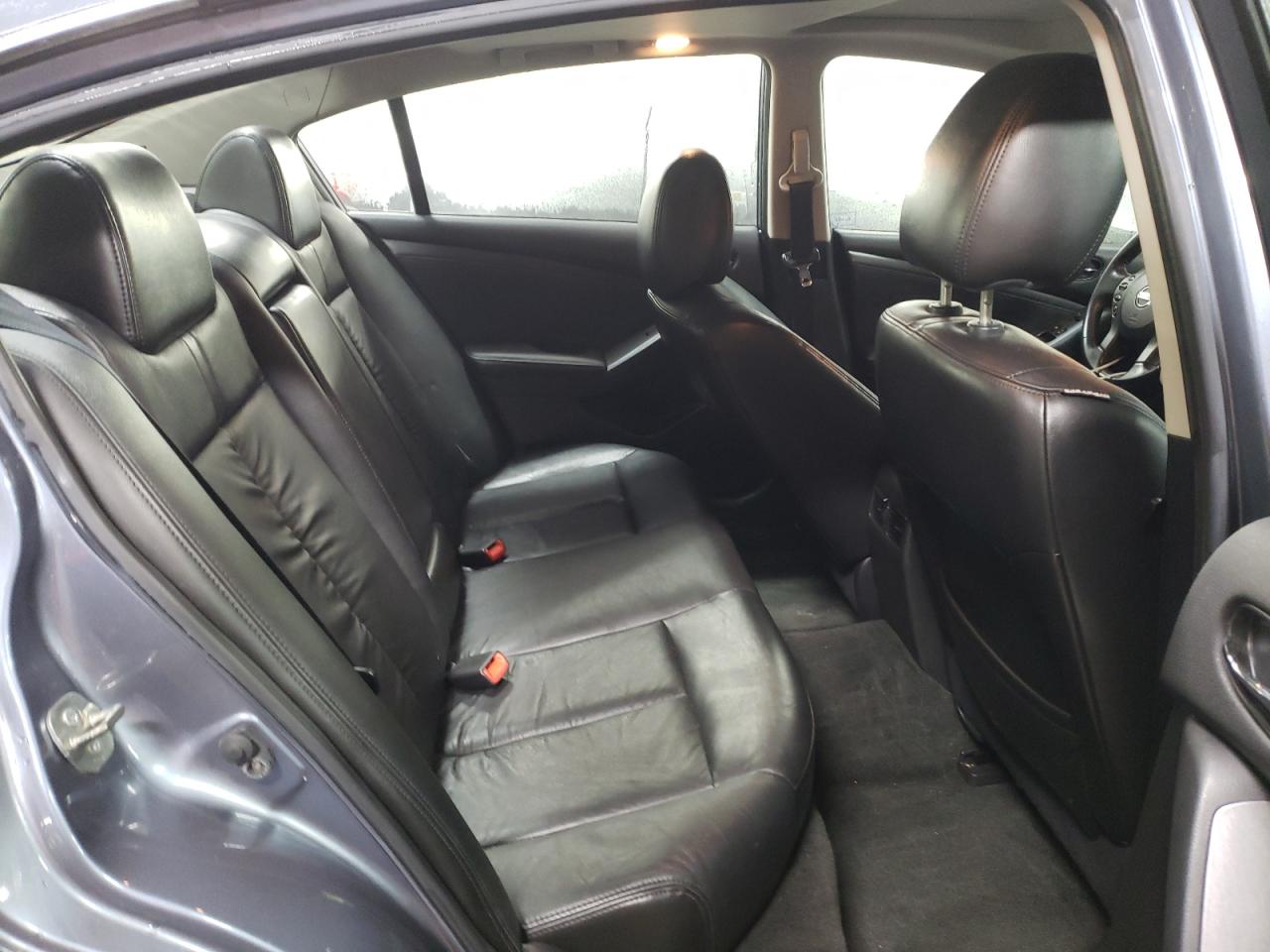 2011 Nissan Altima - Image 10