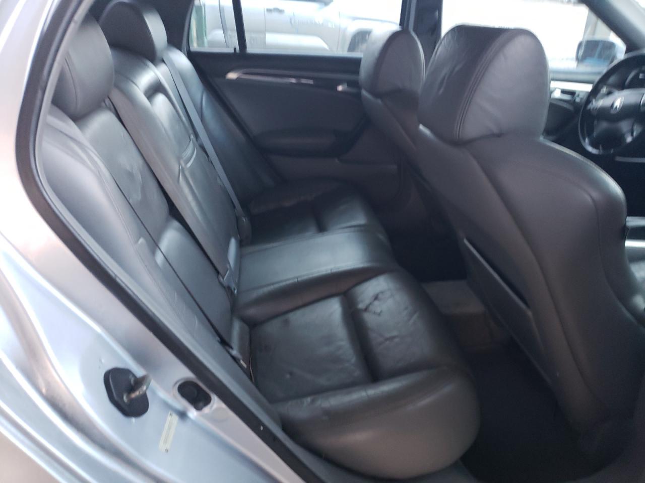 2004 Acura TL - Image 10