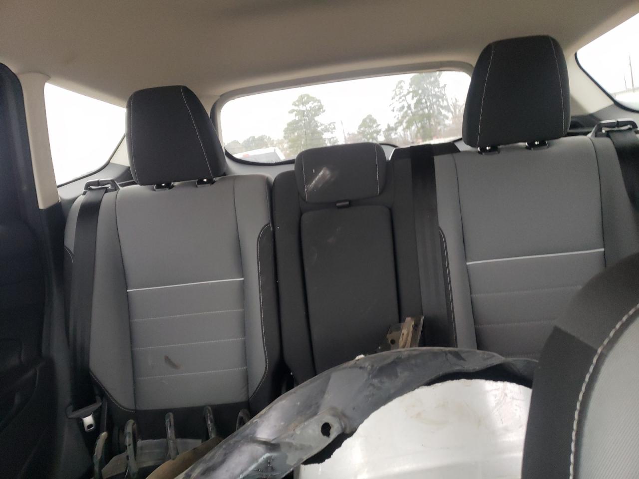 2015 Ford Escape - Image 10