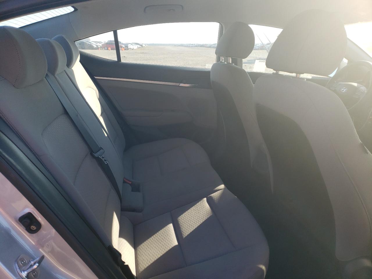 2020 Hyundai Elantra - Image 10
