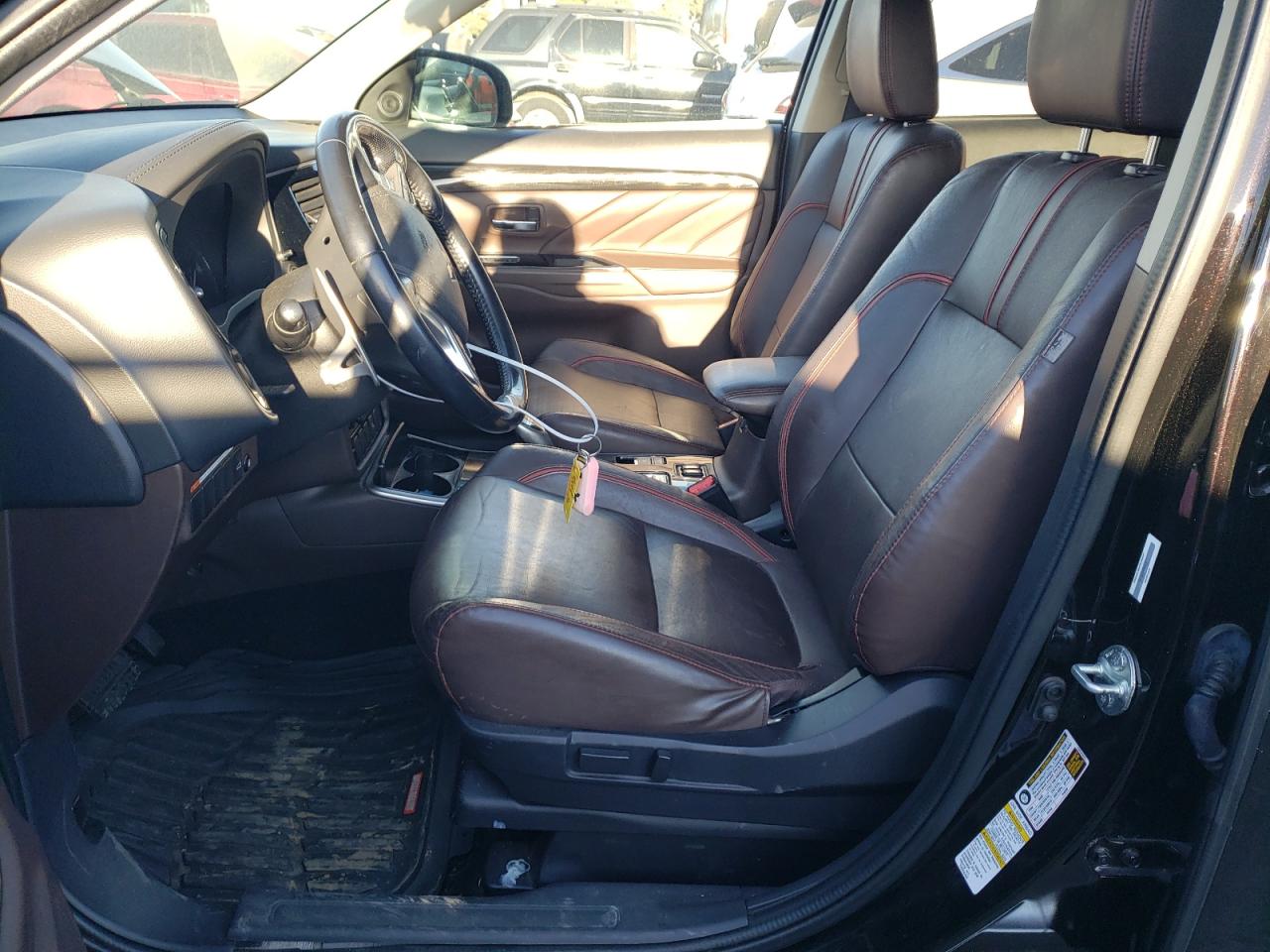 2018 Mitsubishi Outlander - Image 7