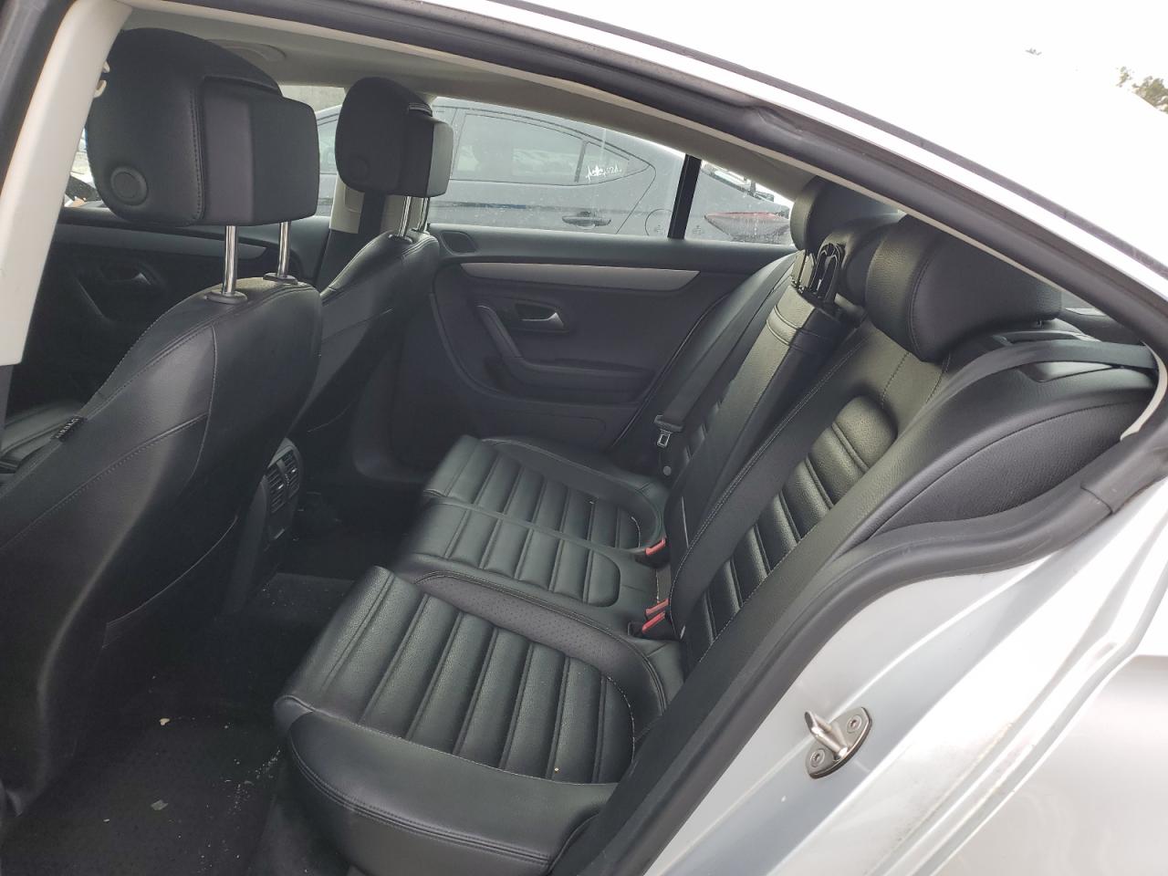 2013 Volkswagen Passat CC - Image 10