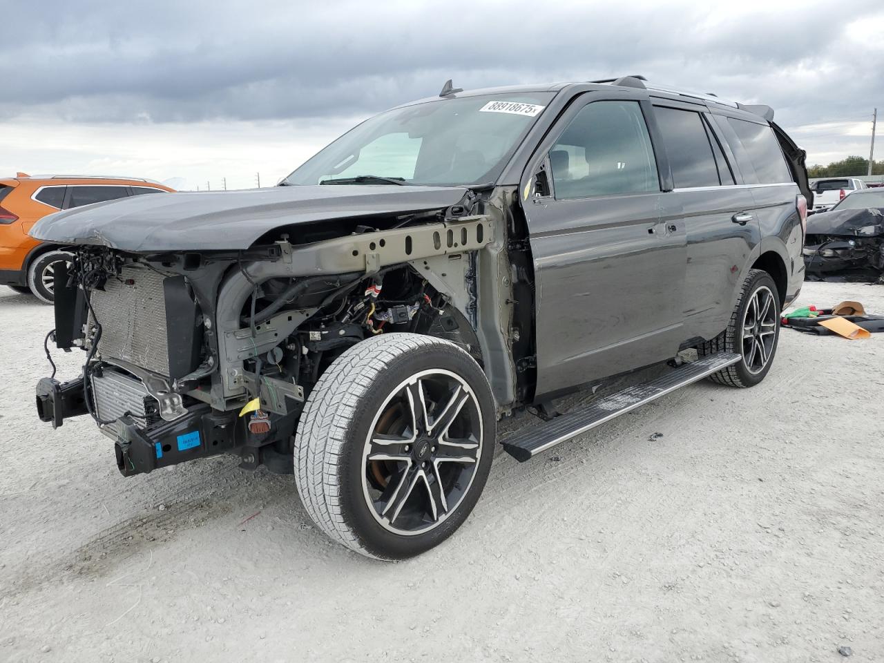 2021 Ford Expedition - Image 1