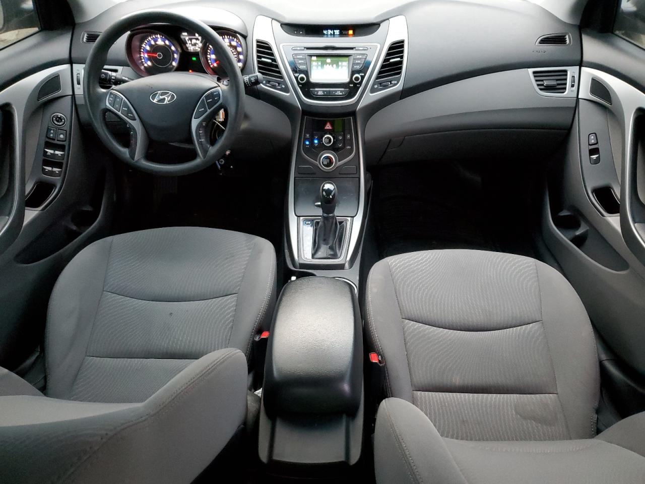 2015 Hyundai Elantra - Image 8