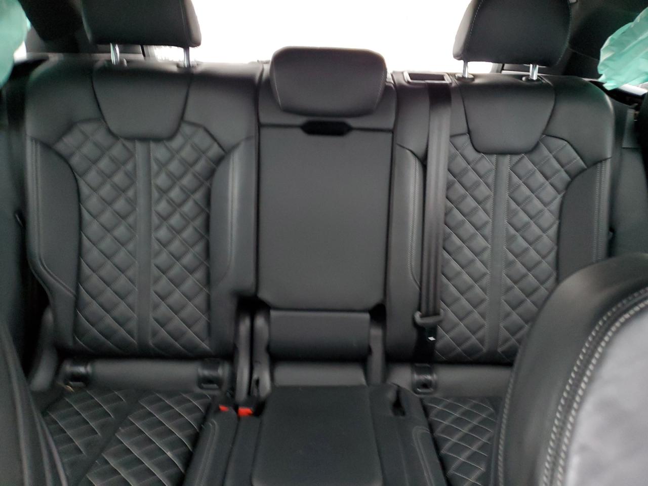 2023 Audi SQ5 - Image 10