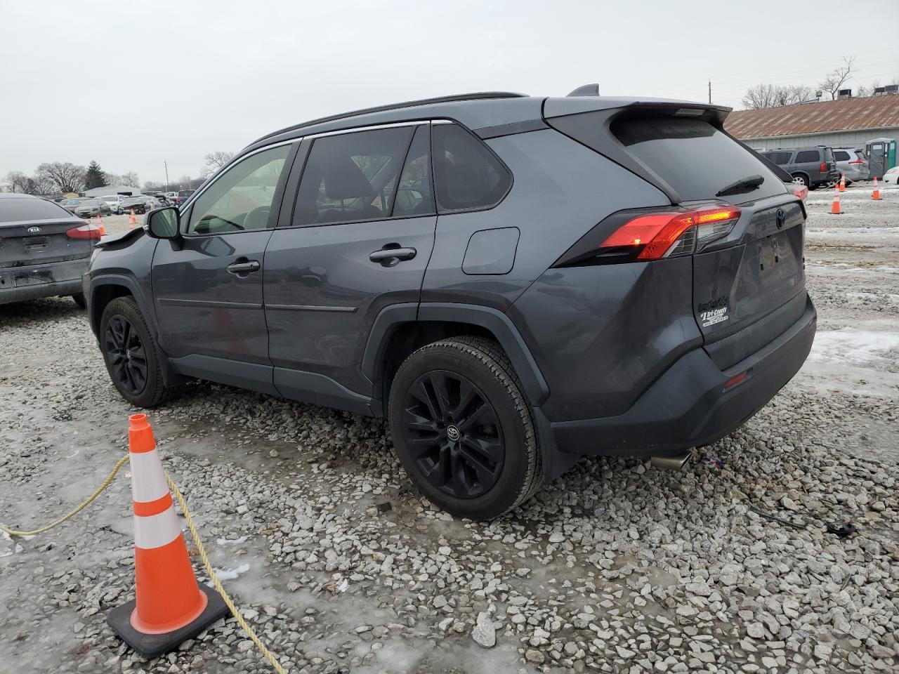 2019 Toyota RAV 4 - Image 2