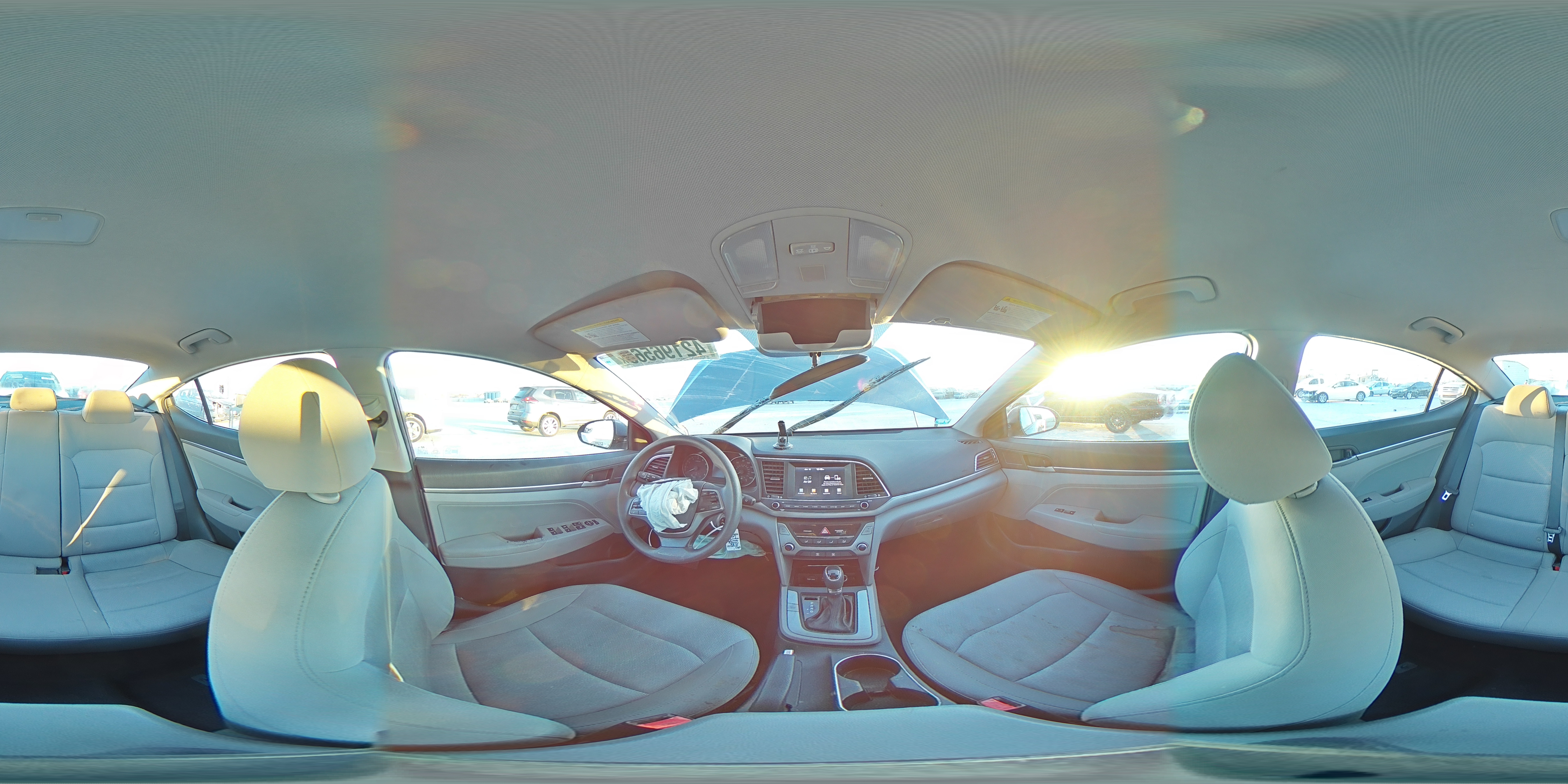 2017 Hyundai Elantra - Image 15