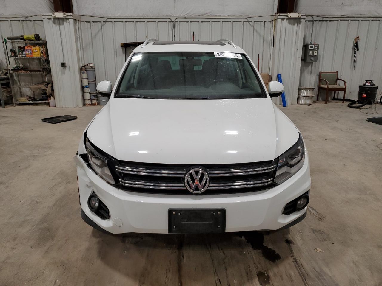 VIN WVGBV7AX6GW516929 2016 VOLKSWAGEN TIGUAN no.5