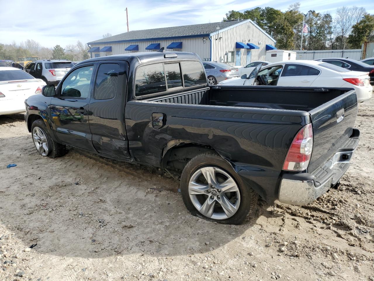 2015 Toyota Tacoma - Image 2