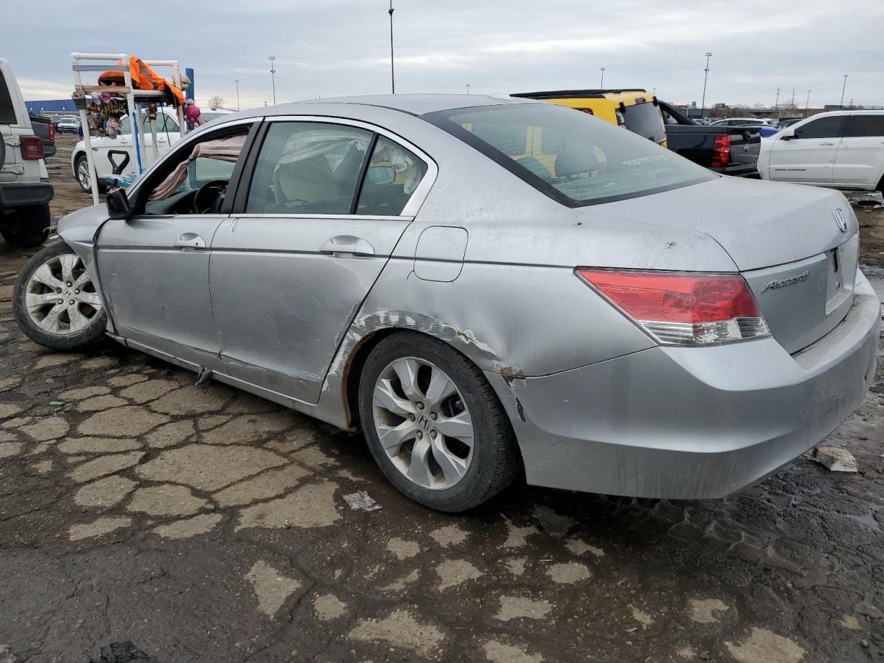 2010 Honda Accord - Image 2