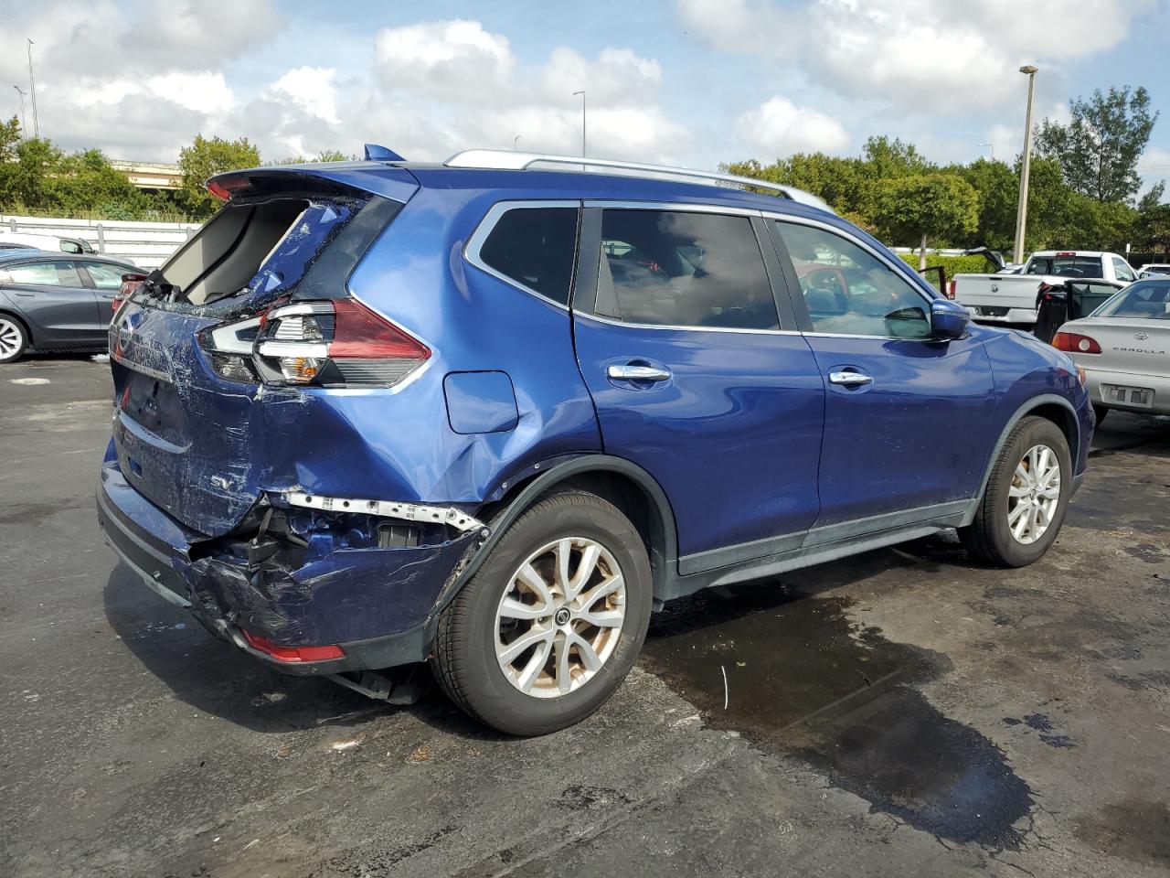 2020 Nissan Rogue - Image 3