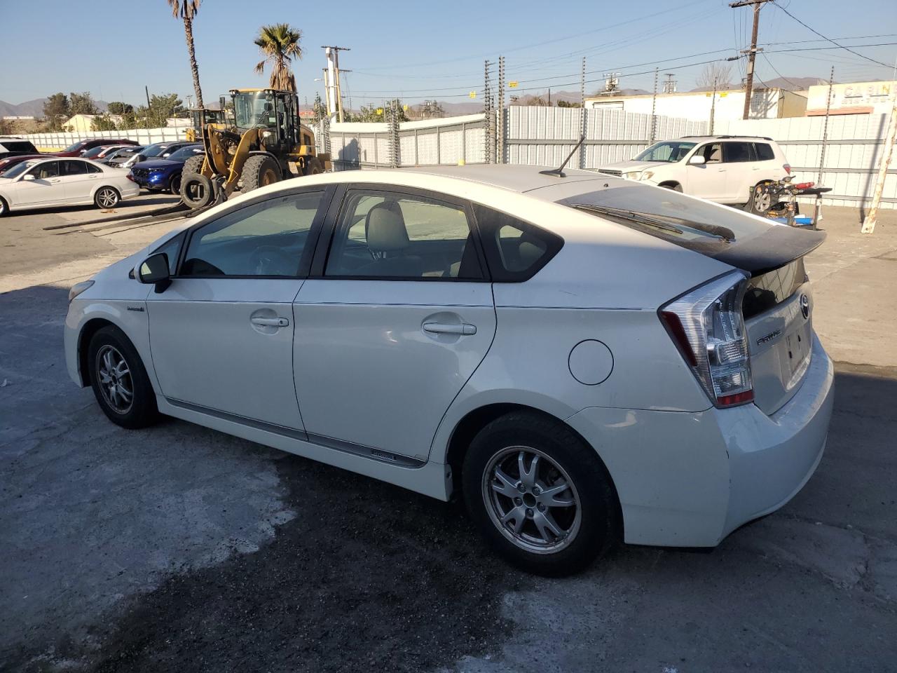 2011 Toyota Prius - Image 2