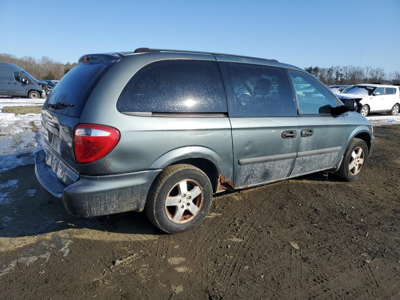 2005 Dodge Caravan - Image 3