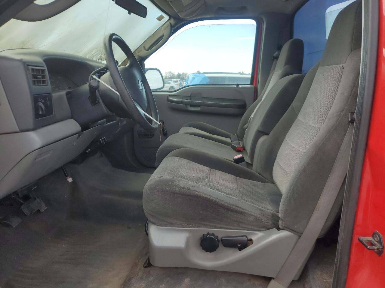 2003 Ford F250 - Image 7