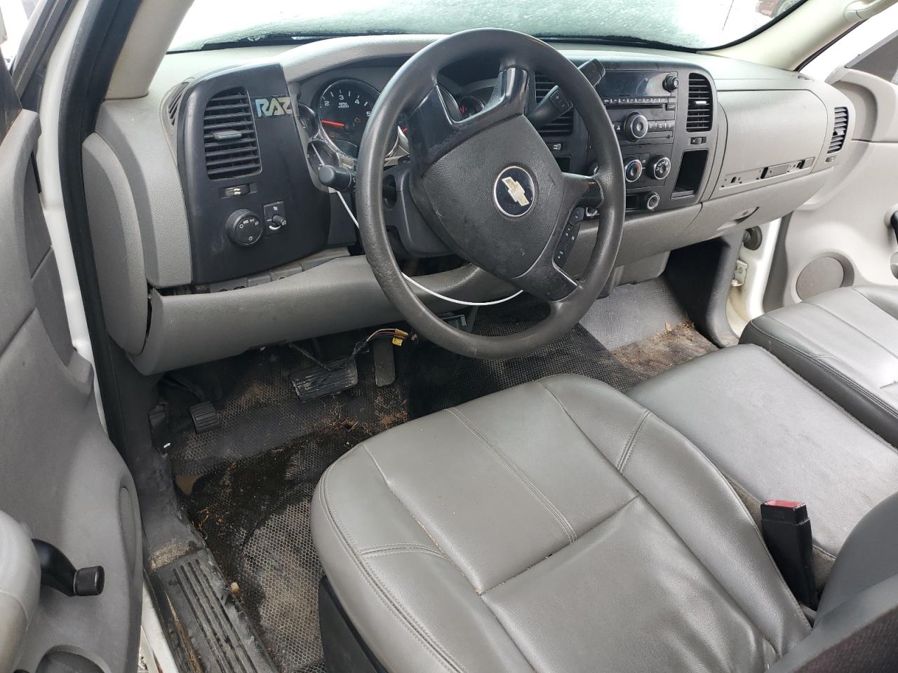 2008 Chevrolet Silverado - Image 8