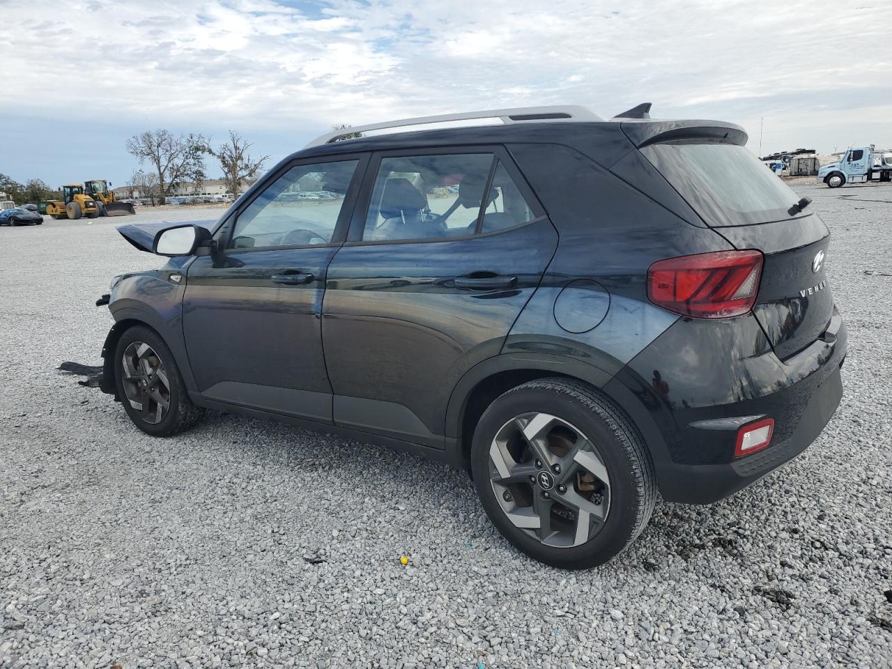 2020 Hyundai Venue - Image 2
