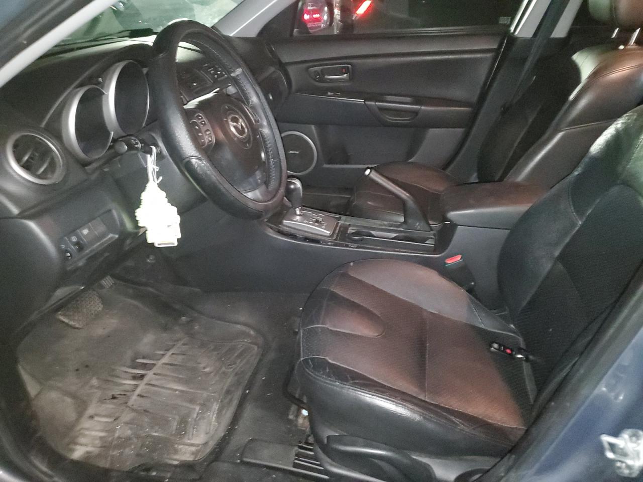 2007 Mazda 3 S VIN: 700122 Lot: 42879355