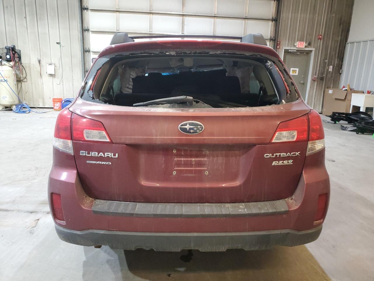 2012 Subaru Outback - Image 6