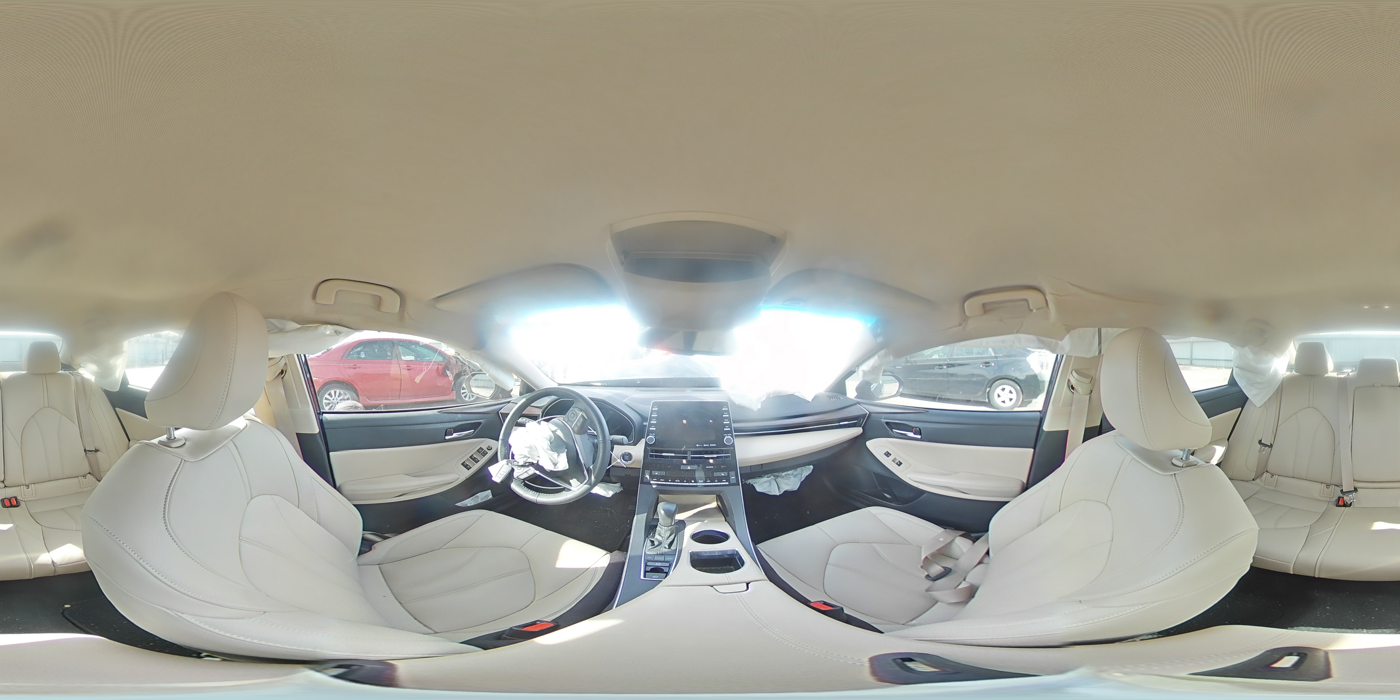 2021 Toyota Avalon - Image 12
