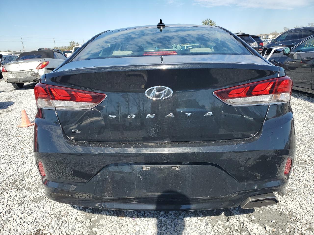 2018 Hyundai Sonata - Image 6