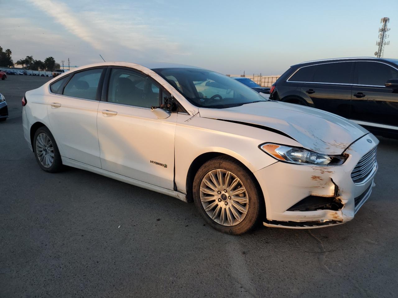 VIN 3FA6P0LU6GR283279 2016 FORD FUSION no.4