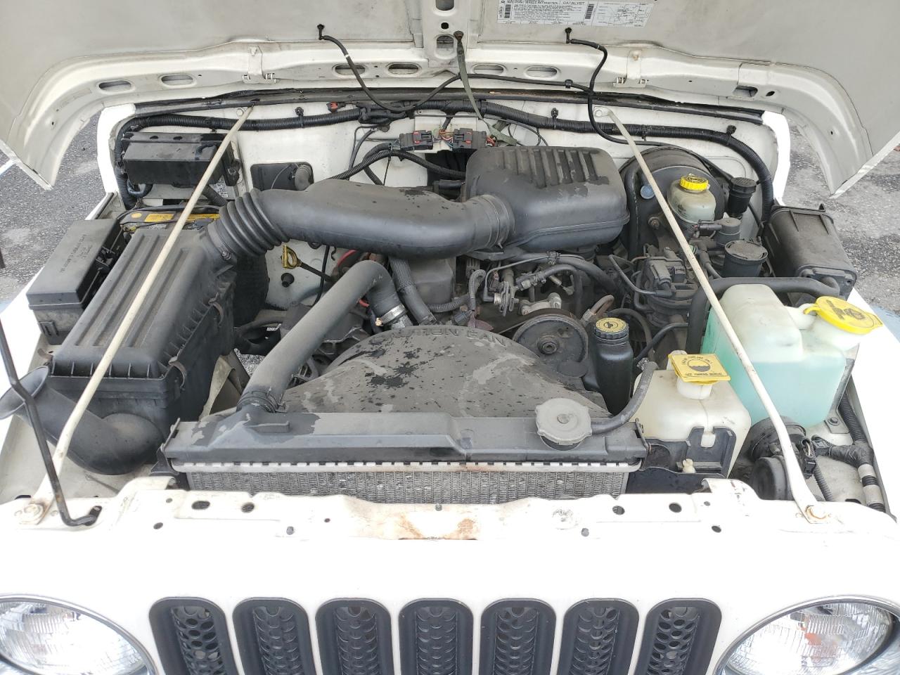 1998 Jeep Wrangler - Image 11