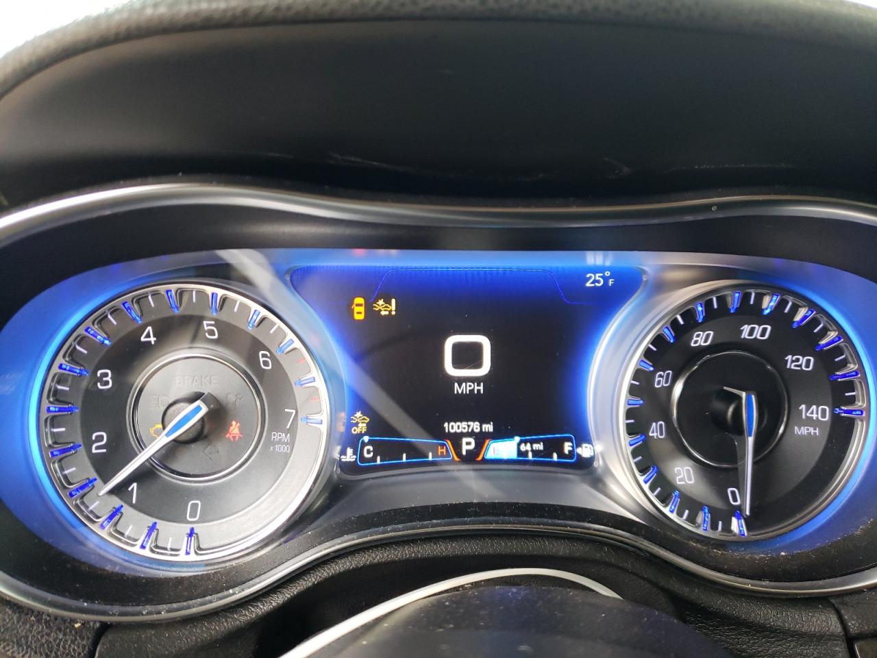 2018 Chrysler 300 - Image 9