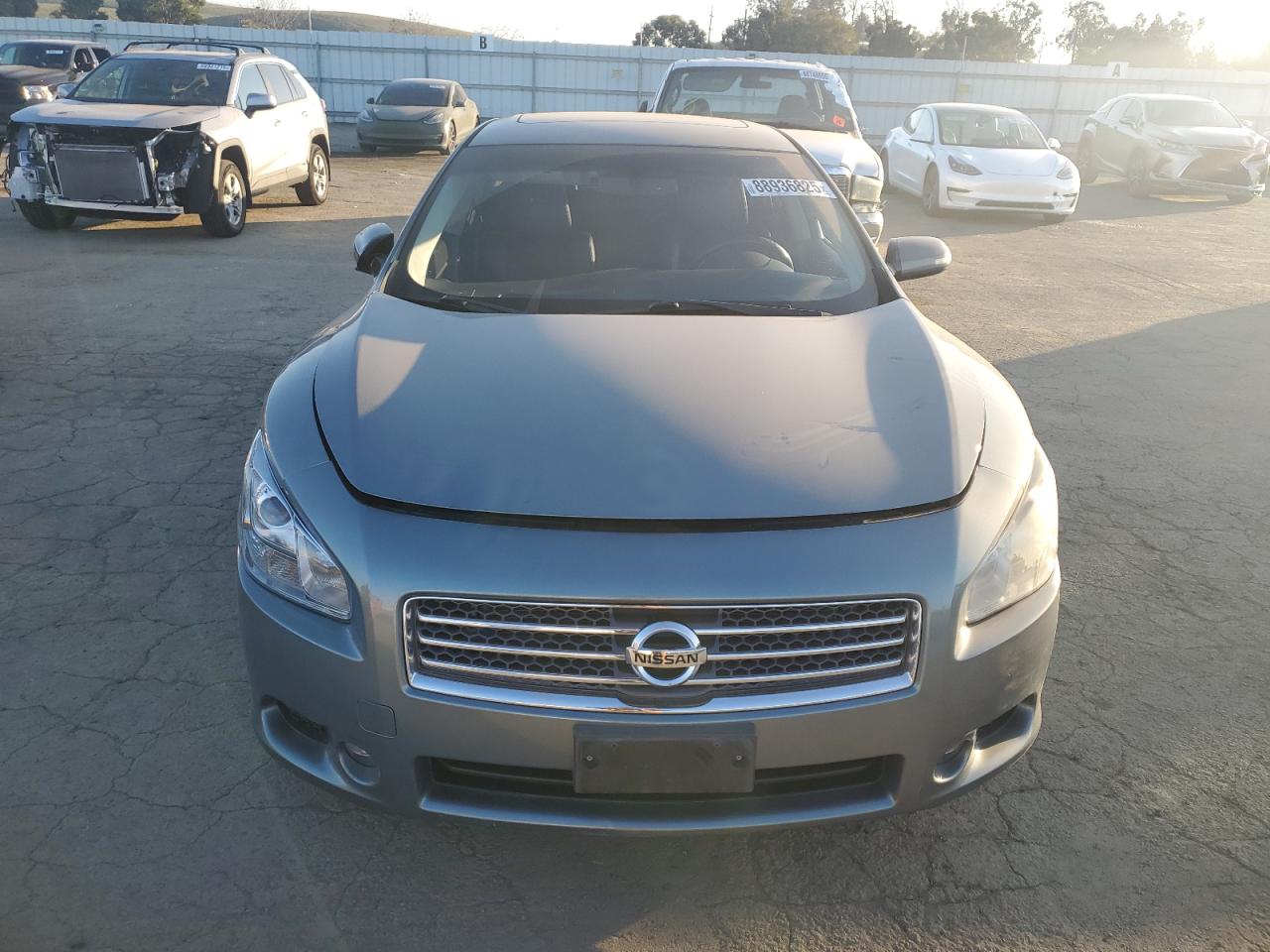 2010 Nissan Maxima - Image 5