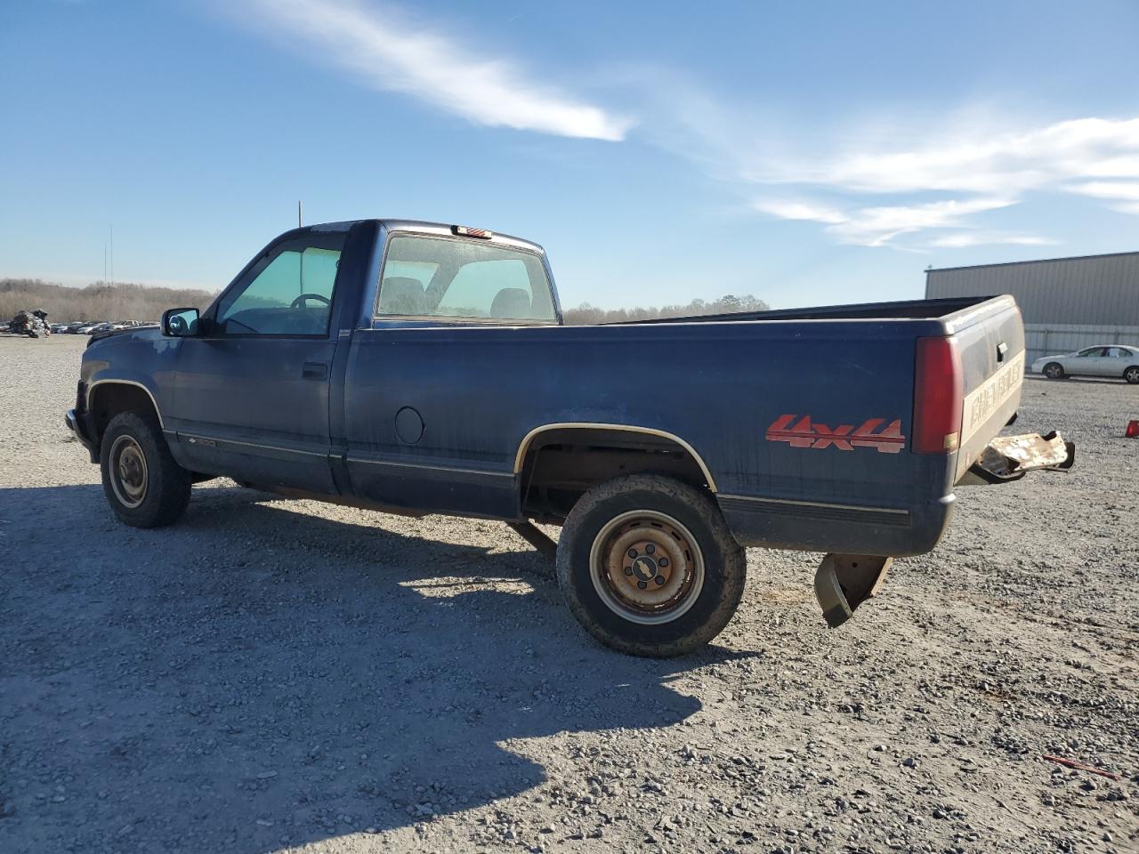 1995 Chevrolet GMT-400 - Image 2