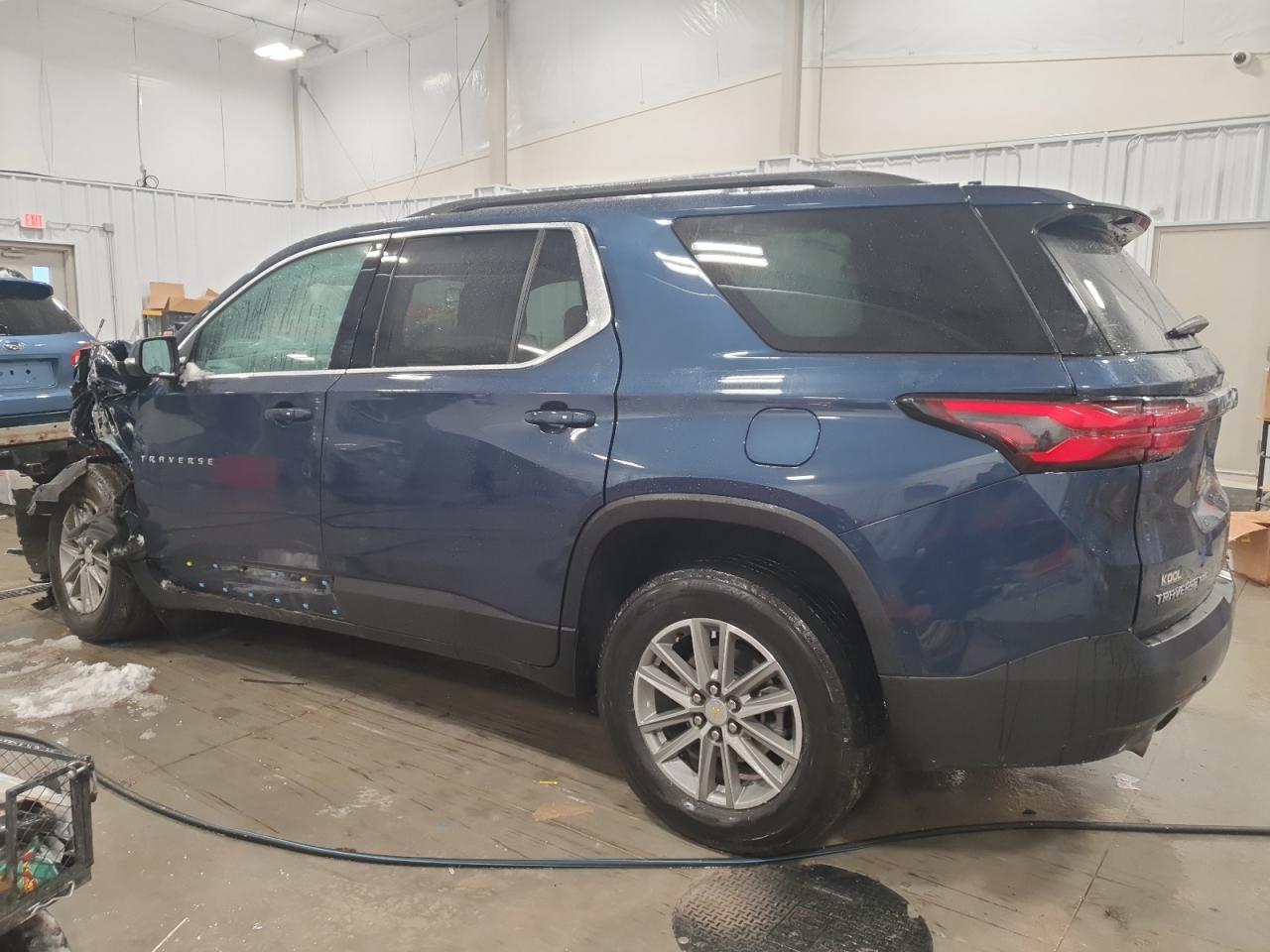 2022 Chevrolet Traverse - Image 2
