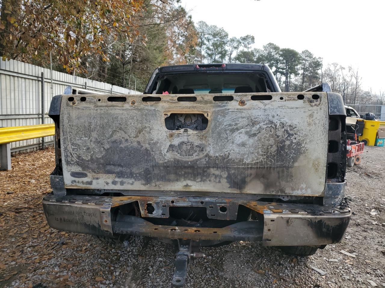 2009 Chevrolet Silverado - Image 6