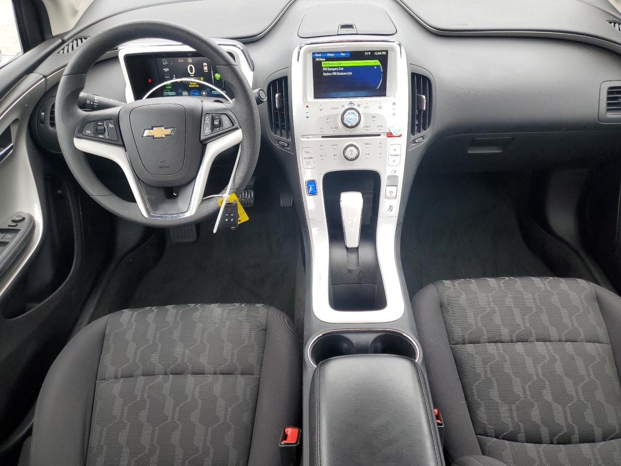 2013 Chevrolet Volt - Image 8