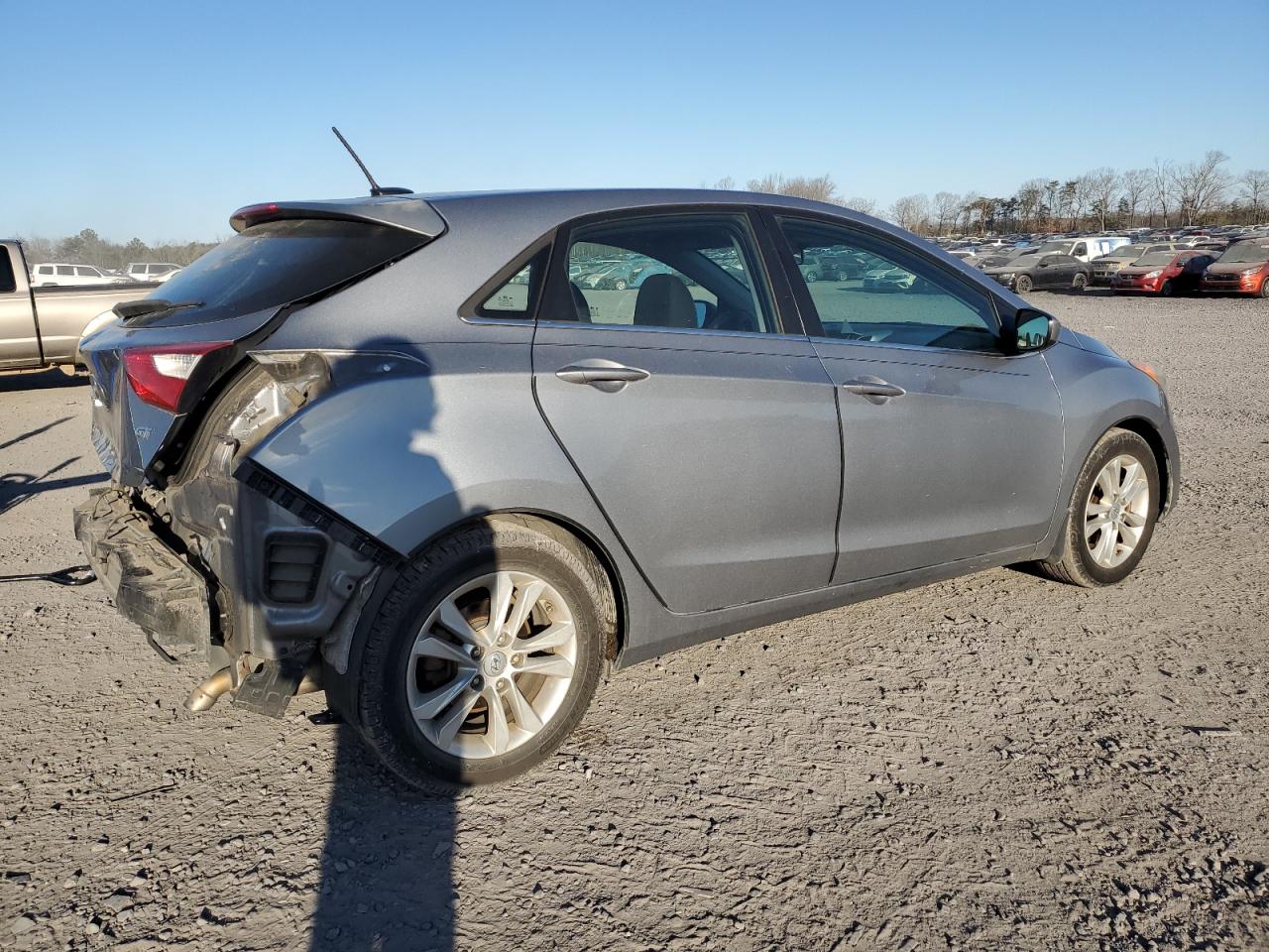 2014 Hyundai Elantra - Image 3