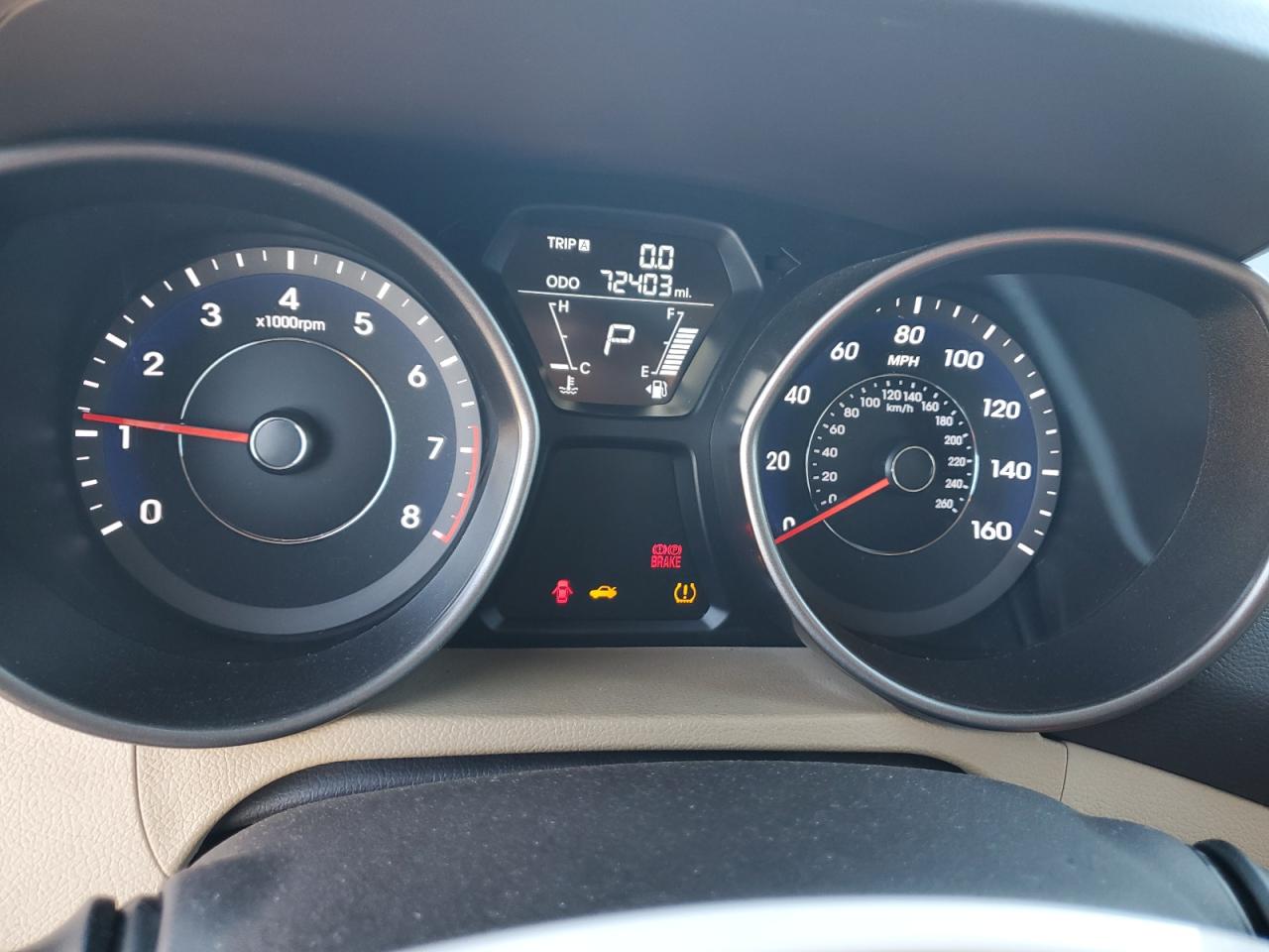 2013 Hyundai Elantra - Image 9