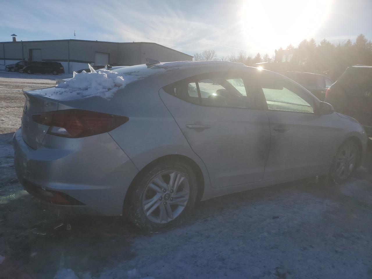 2020 Hyundai Elantra - Image 3