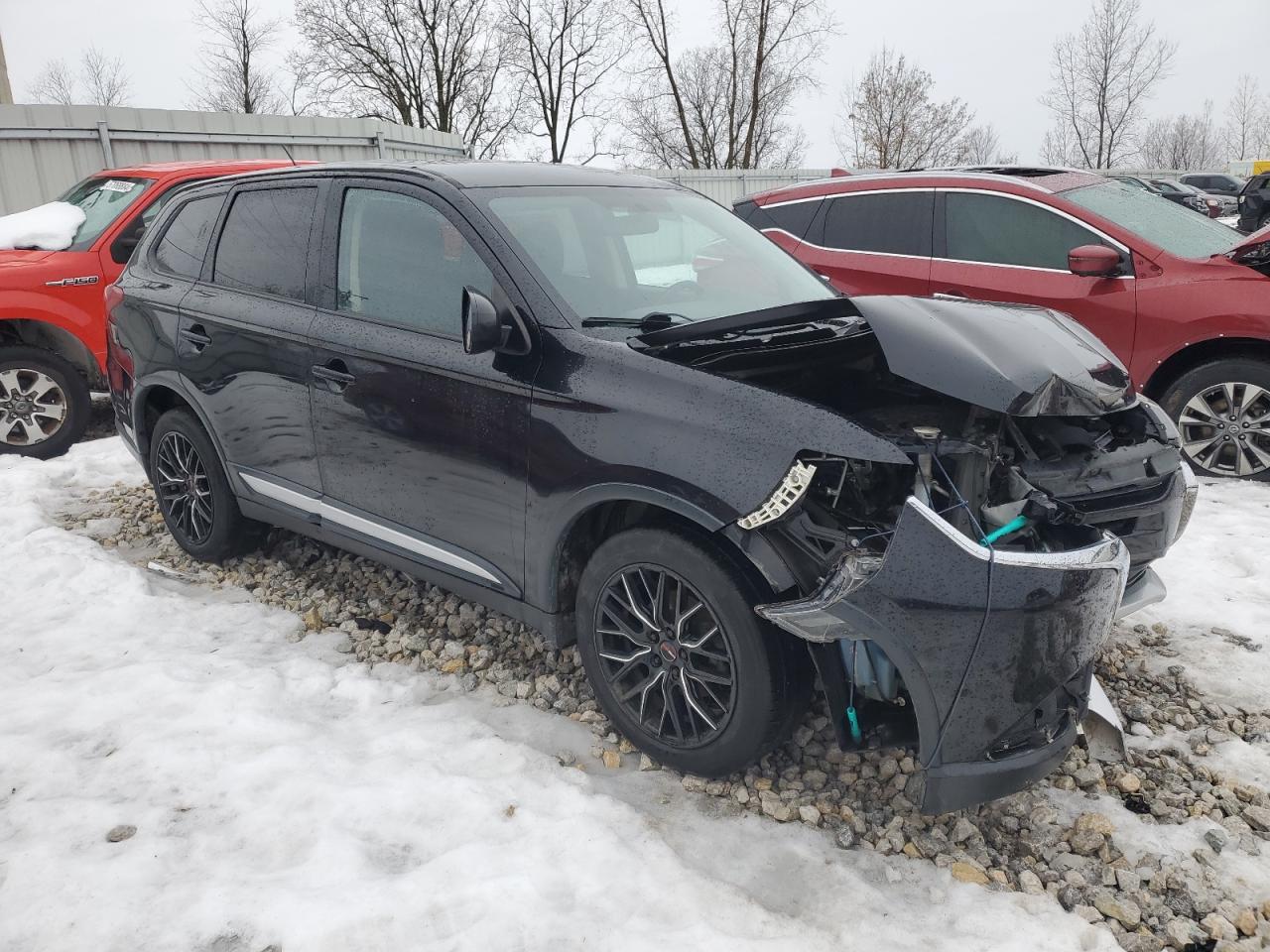 2016 Mitsubishi Outlander - Image 4