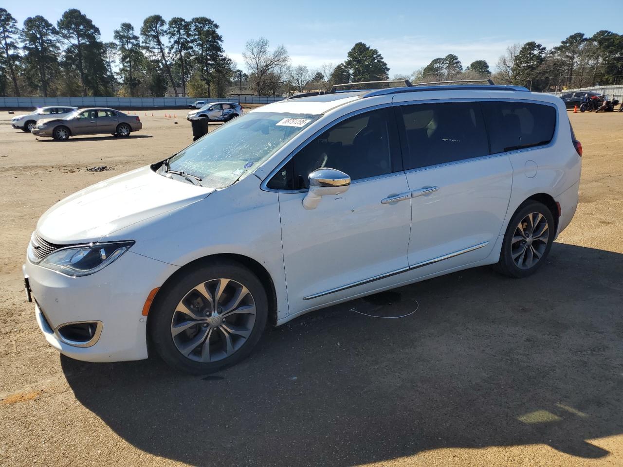 2017 Chrysler Pacifica - Image 1